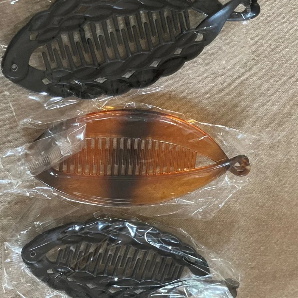 3 Banana Hair Clips